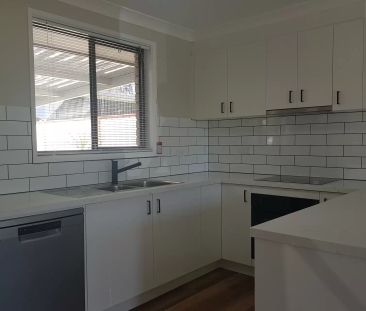 Family Living - Photo 2