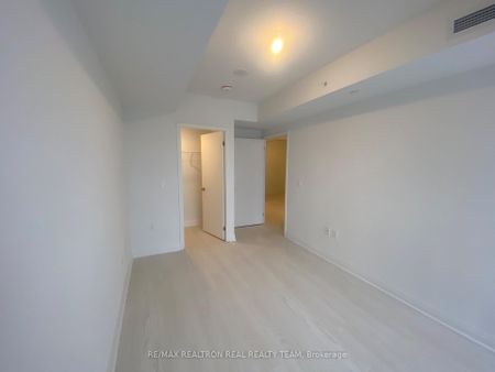 For Lease - 10 Gibbs Road Unit# 502, Toronto, Ontario - Photo 2