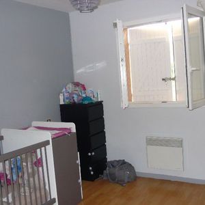 Location Maison 4 pièces 90m² ST ETIENNE DE TULMONT 82410 - Photo 2