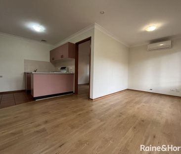 1 BEDROOM GRANNY FLAT IN IDEAL LOCATION - Photo 1
