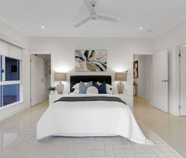 STUNNING FAMILY HOME, IN SOUGHT AFTER LOCATION, WITH A POOL!! - Photo 4