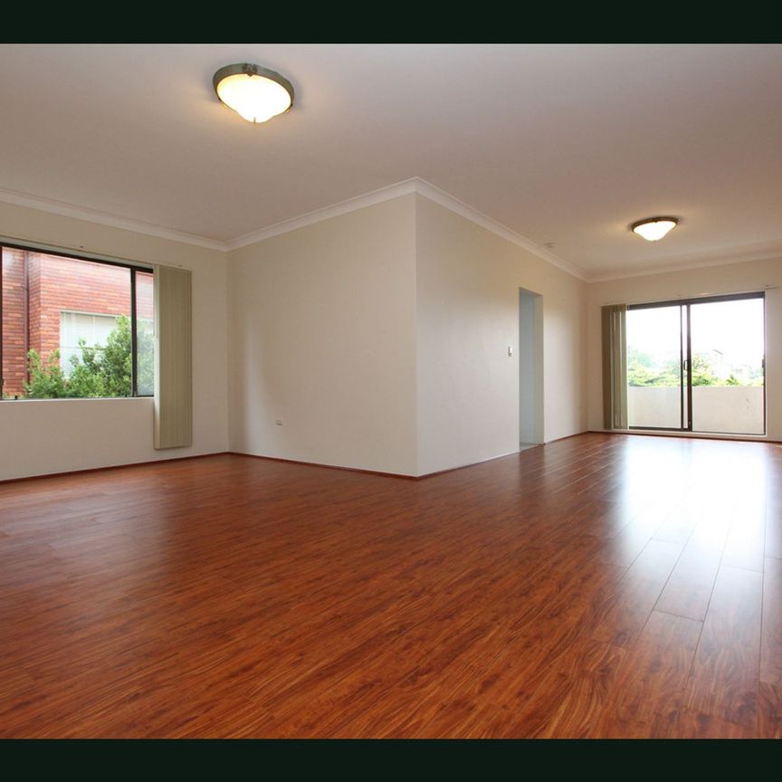 Renovated First-Floor Unit - Steps to Brighton Le Sands Beach - Photo 1