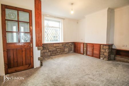 Bolton Road West, Ramsbottom - Photo 2