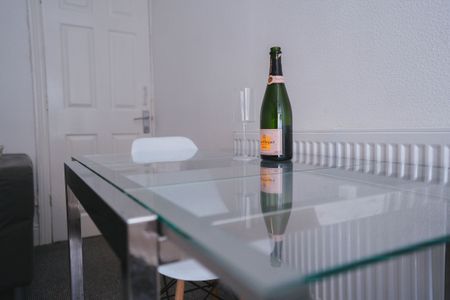 4 bedroom house share to rent - Photo 5