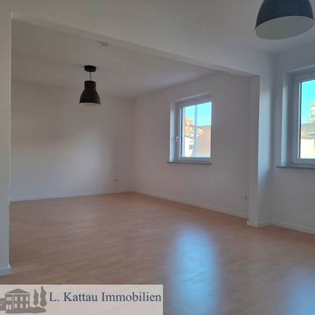 M 20 BURGLESUM -gepflegte großzügige 3 Zimmerwohnung mit 2 Balkonen in zentraler Lage - Photo 3