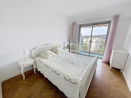 Location Appartement 2 pièces 51m² NICE 06100 - Photo 5