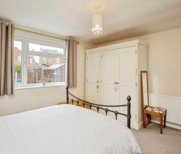 2 bedroom maisonette to rent - Photo 3