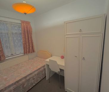 Room in a Shared House, Hendon Way, NW4 - Photo 2