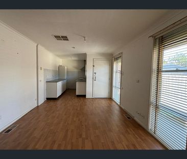 16 Paisley Street, Coolaroo, Vic 3048 - Photo 1