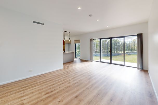 2 Oriole Place, Shortland NSW 2307 - Photo 1