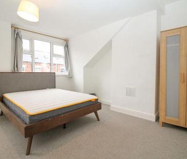 1 bedroom in a house share to rent - Photo 6