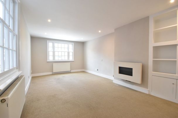 St Marys Road, WEYBRIDGE, KT13 - Photo 1