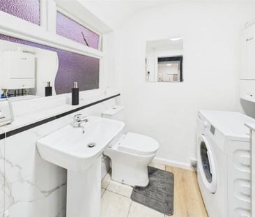 3 bedroom semi-detached house to rent - Photo 6