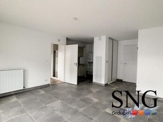 T2 AVEC BALCON ET PARKING - Photo 1