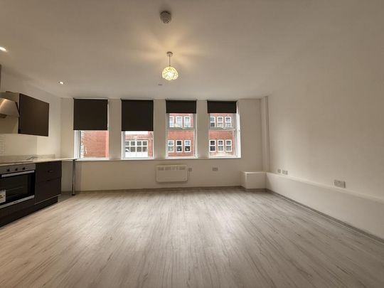 Studio to rent - Photo 1