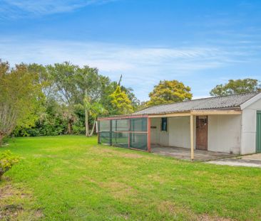 Charming refurbished family home in the Bay - Photo 5