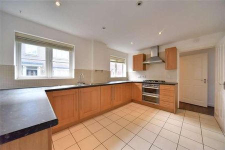 Bridge Farm Close, Mildenhall, Bury St. Edmunds, Suffolk, IP28 - Photo 5