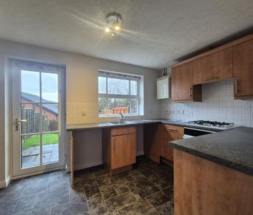 2 bedroom terraced house to rent - Photo 4