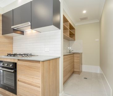 “Inspiring Design with Loads of Space & Street Appeal!” - Photo 1