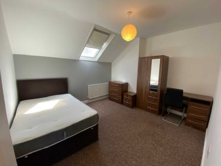 Highfield Road, Salford - Photo 2