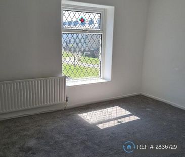 2 bedroom end of terrace house to rent - Photo 4