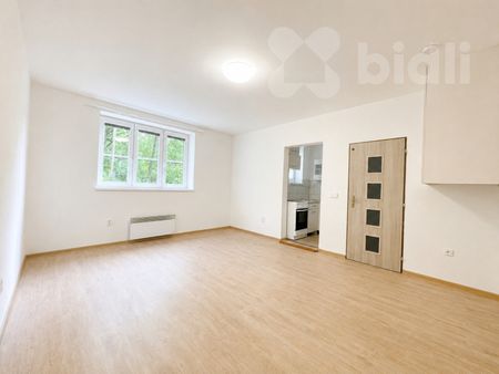 Pronájem bytu 1+1 28 m², Legionářská 1844, Dvůr Králové nad Labem - Photo 2