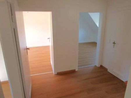 2,5-Zi. DG-Wohnung im 3 Fam. Haus Nürnberg - Gaismannshof / Wohnung mieten - Photo 4