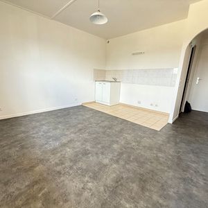 Location Appartement 1 pièce 20m² - Photo 2