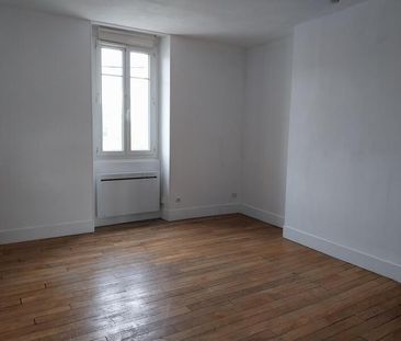 Location Appartement 1 pièce 38m² FLEURY LES AUBRAIS 45400 - Photo 4