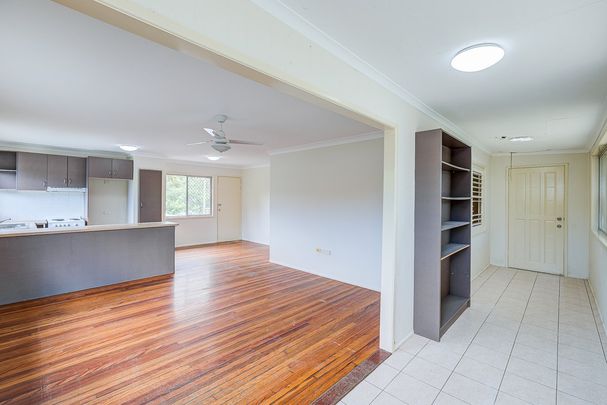 Comfortable Family Living in Convenient Slacks Creek - Photo 1