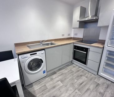 Cleveland Street - Photo 3