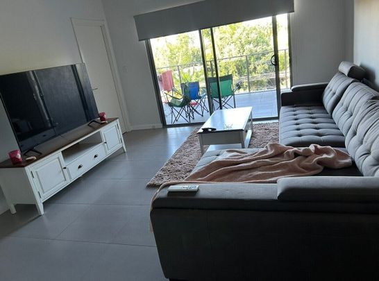 Stuart Park - Photo 1