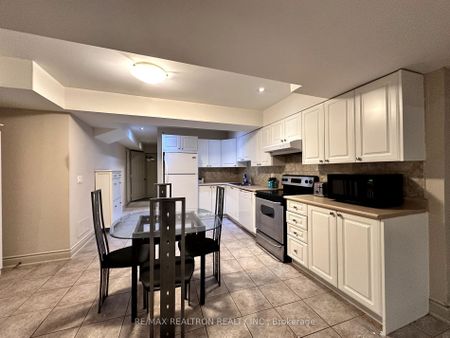 For Lease - 164 Newton Drive Unit# Bsmt, Toronto, Ontario - Photo 4