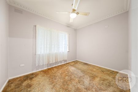 37 Beltana Ave, Mount Austin NSW 2650 - Photo 3