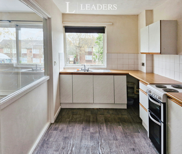 2 bedroom maisonette to rent Ashdown Road, Chandler's Ford, Eastlei... - Photo 3