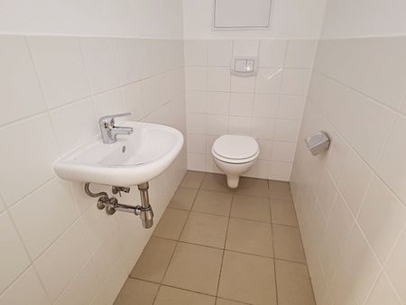 DACHGESCHOSS, sonnige 74 m2 Neubau, Wohnküche, 2 Zimmer, Wannenbad, Parketten, Holbeingasse - Foto 4
