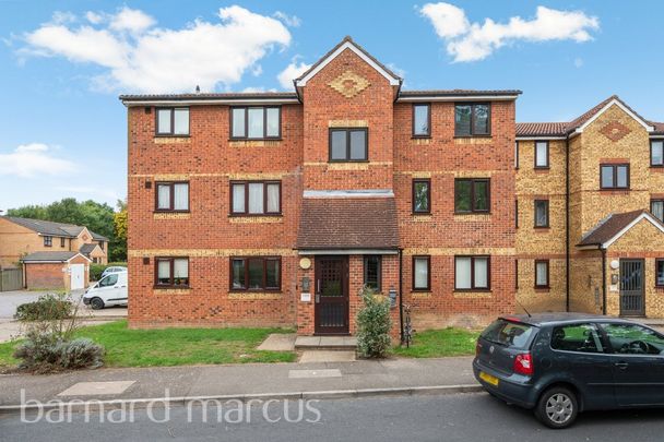 Redford Close - Photo 1