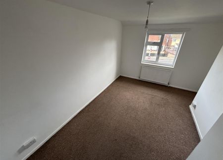 St James Lane, Willenhall, Coventry - Photo 4