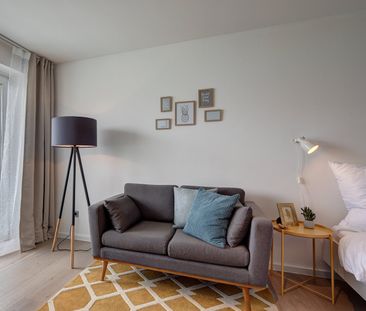 Scandinavian style furnished apartment in Laim - Photo 2