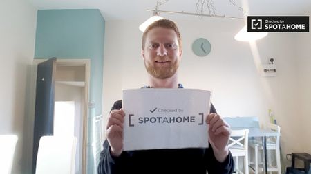 Room in shared apartment for rent in Inns Quay, Dublin - Photo 5