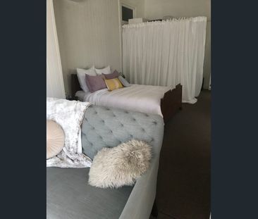 CONVENIENCE PLUS IN A CHARMING QUEENSLANDER UNIT - Photo 4