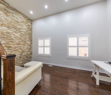 For Lease - 96 Maverick Crescent, Vaughan, Ontario - Photo 2