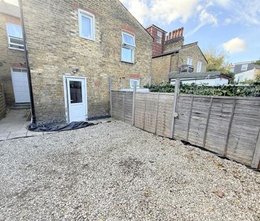 1 bedroom ground floor flat to rent - Photo 6