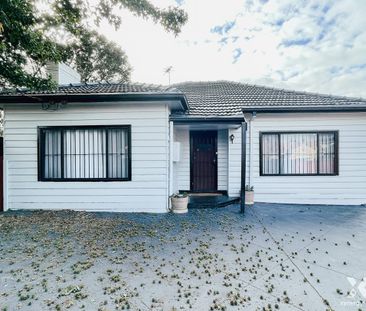 Family Comfort Meets Everyday Convenience - Photo 4