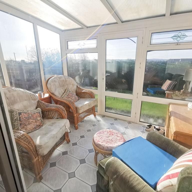 2 bedroom bungalow to rent - Photo 1