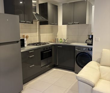 Location Appartement 3 pièces 50m² ANTIBES 06160 - Photo 4