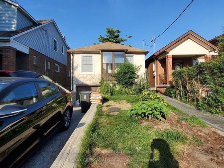 For Lease - 33 Branstone Road Unit# -Main, Toronto, Ontario - Photo 2