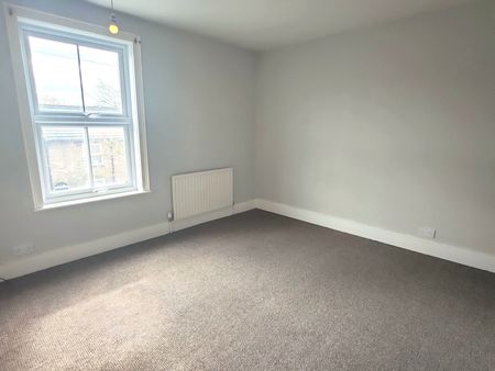 Out Westgate, Bury St. Edmunds - Photo 4