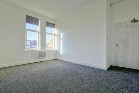 8 bedroom terraced house to rent - Photo 3