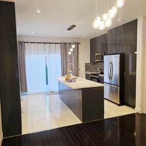 LIBRE Condo semi-meublé sur 2 étages proche de tout à louer Longueuil Saint-Hubert - appartement / logement - Photo 2